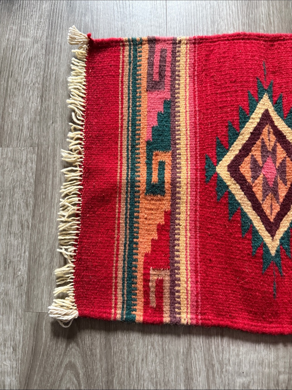 Red Southwestern Diamond Accent Table Mat - Picture 4 of 10
